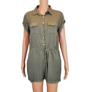 Umgee green shorts sleeve button front romper size S